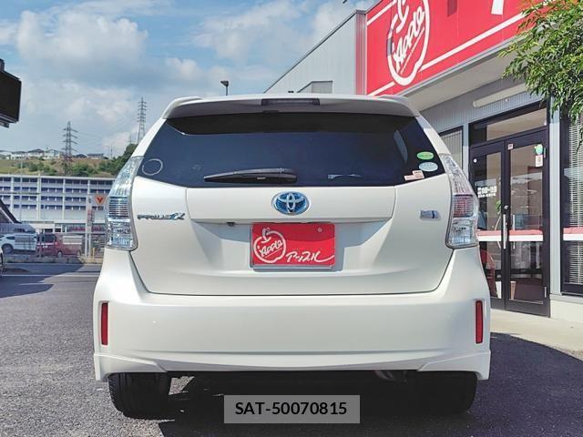 Toyota PRIUS ALPHA 2013-09 8101385-4