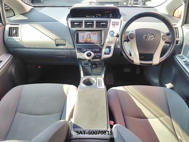 Toyota PRIUS ALPHA 2013-09 8101385-6