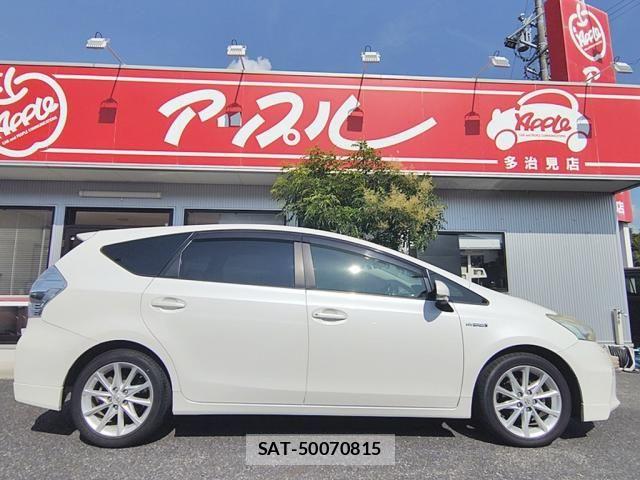 Toyota PRIUS ALPHA 2013-09 8101385-8