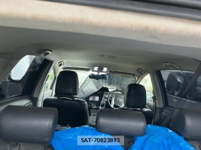 Toyota PRIUS ALPHA 2011-11 8101397-10