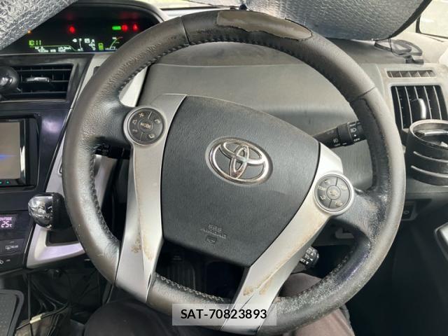 Toyota PRIUS ALPHA 2011-11 8101397-15