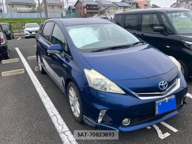 Toyota PRIUS ALPHA 2011-11 8101397-1