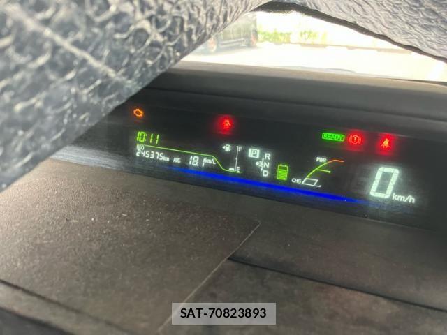 Toyota PRIUS ALPHA 2011-11 8101397-19