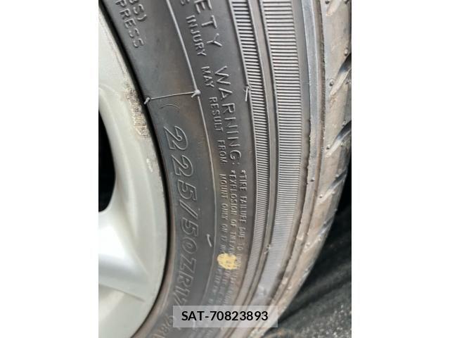 Toyota PRIUS ALPHA 2011-11 8101397-22