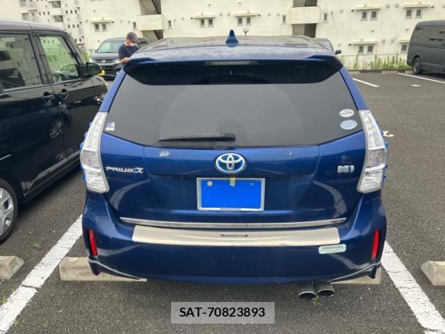 Toyota PRIUS ALPHA 2011-11 8101397-6