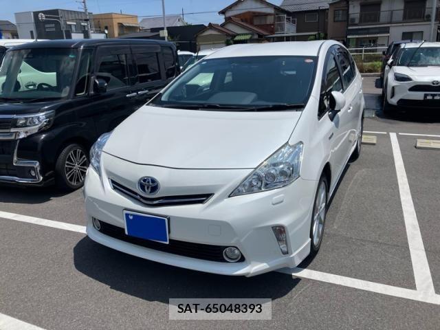 Toyota PRIUS ALPHA 2014-03 8101395-0