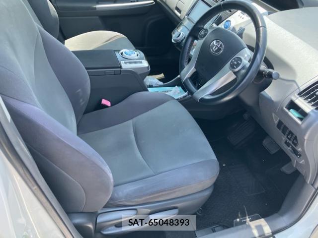 Toyota PRIUS ALPHA 2014-03 8101395-10