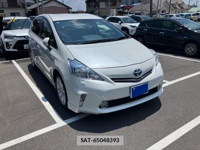 Toyota PRIUS ALPHA 2014-03 8101395-1