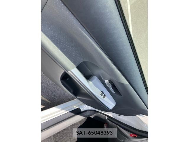 Toyota PRIUS ALPHA 2014-03 8101395-23