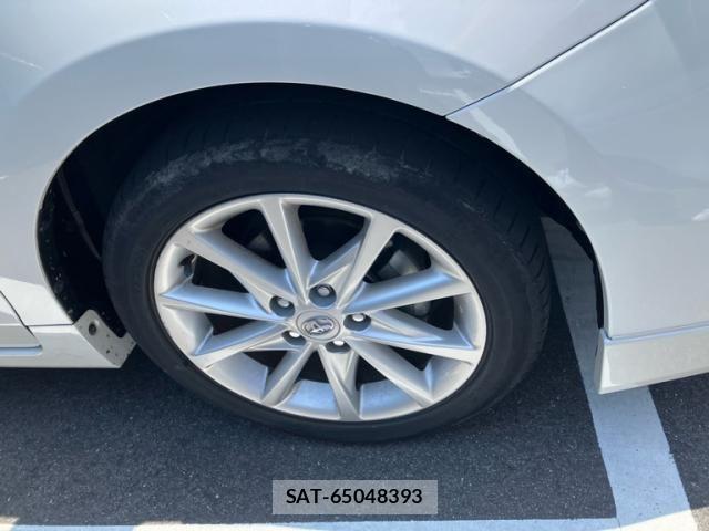 Toyota PRIUS ALPHA 2014-03 8101395-4