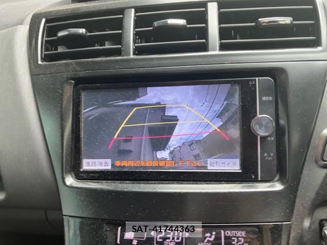 Toyota PRIUS ALPHA 2014-02 8101383-17