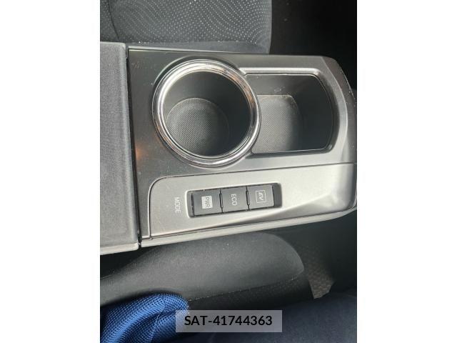 Toyota PRIUS ALPHA 2014-02 8101383-18
