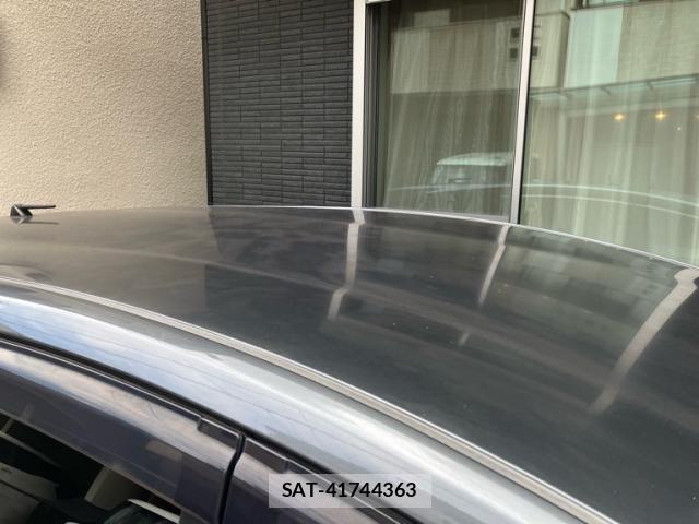 Toyota PRIUS ALPHA 2014-02 8101383-7
