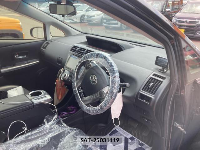 Toyota PRIUS ALPHA 2015-02 8101376-12