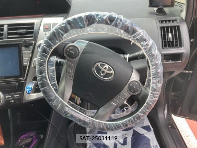 Toyota PRIUS ALPHA 2015-02 8101376-16