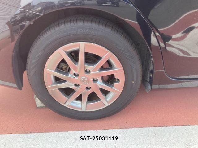 Toyota PRIUS ALPHA 2015-02 8101376-8