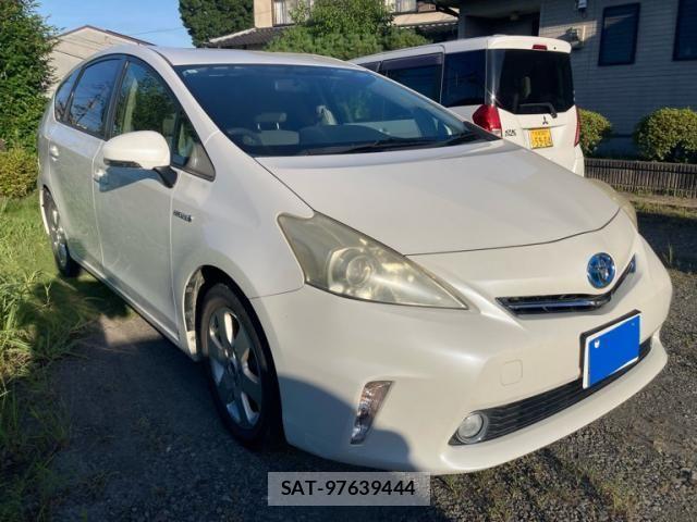 Toyota PRIUS ALPHA 2012-10 8101405-1