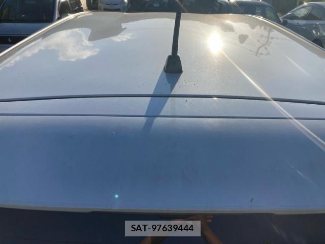 Toyota PRIUS ALPHA 2012-10 8101405-4