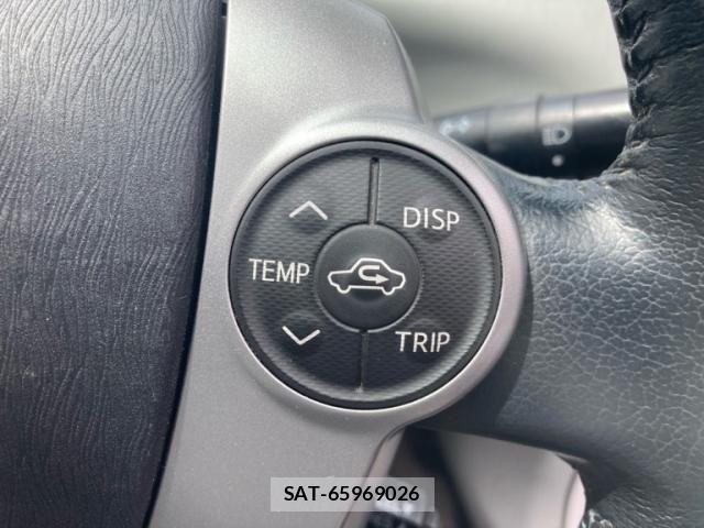 Toyota PRIUS ALPHA 2011-09 8101375-13