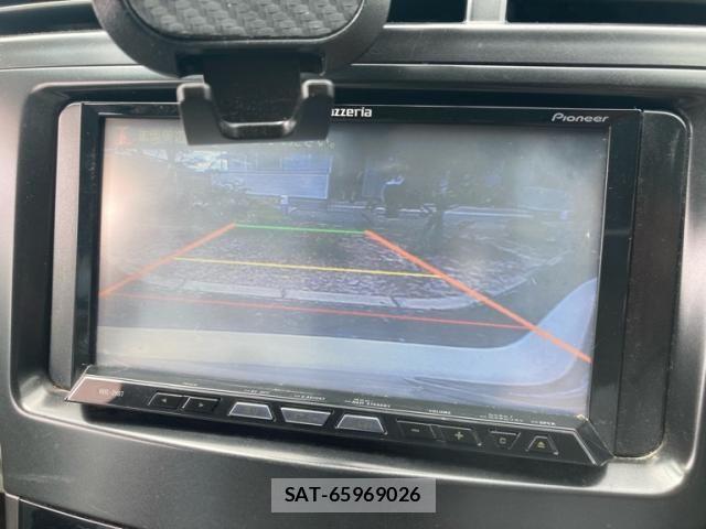 Toyota PRIUS ALPHA 2011-09 8101375-20