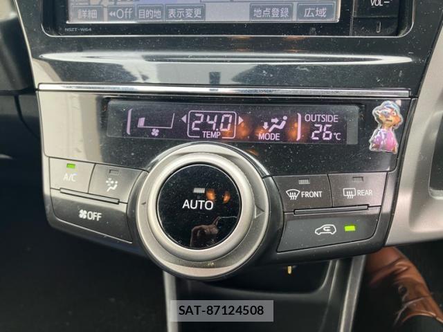 Toyota PRIUS ALPHA 2015-10 8101387-22