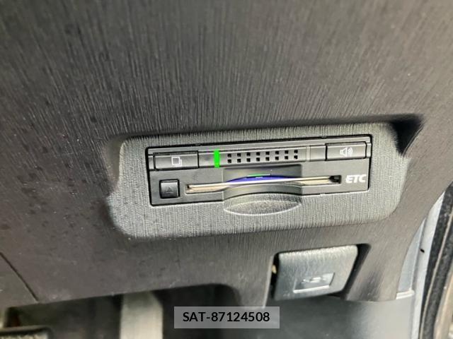 Toyota PRIUS ALPHA 2015-10 8101387-24