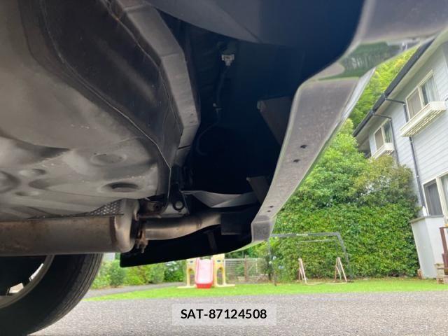 Toyota PRIUS ALPHA 2015-10 8101387-27