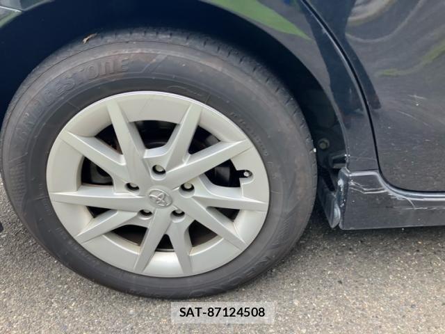Toyota PRIUS ALPHA 2015-10 8101387-7