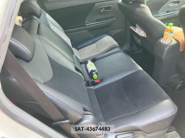 Toyota PRIUS ALPHA 2014-07 8101384-14