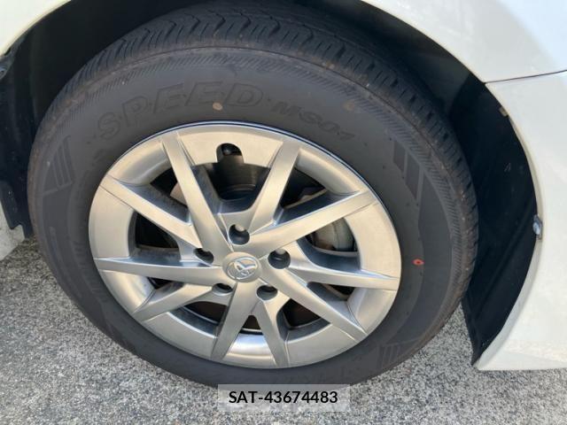 Toyota PRIUS ALPHA 2014-07 8101384-4