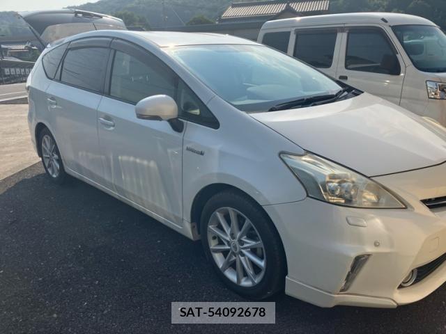 Toyota PRIUS ALPHA 2012-12 8101404-0