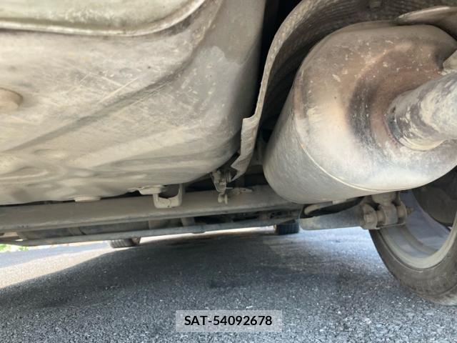 Toyota PRIUS ALPHA 2012-12 8101404-12