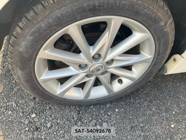 Toyota PRIUS ALPHA 2012-12 8101404-7