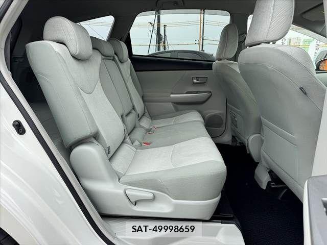 Toyota PRIUS ALPHA 2014-06 8101365-19