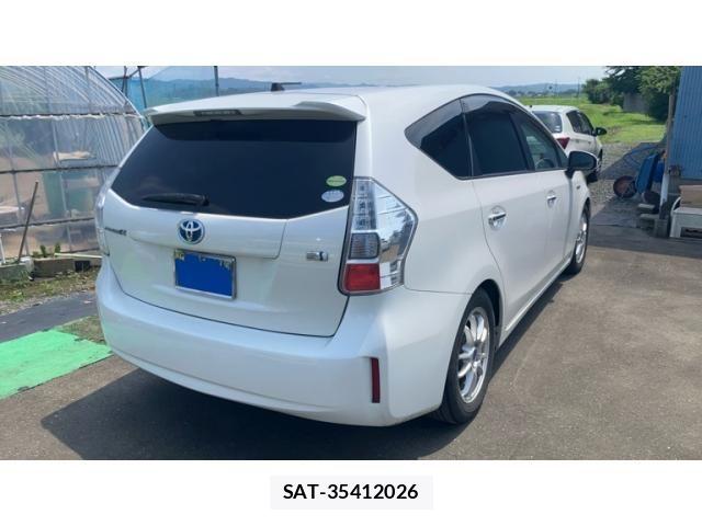 Toyota PRIUS ALPHA 2014-02 8101406-10
