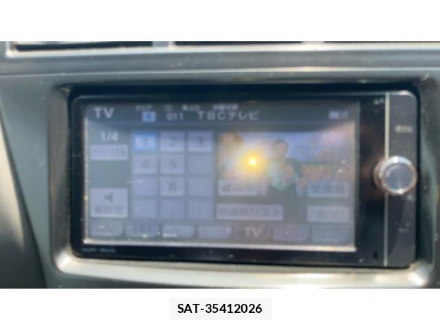 Toyota PRIUS ALPHA 2014-02 8101406-19