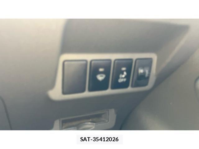 Toyota PRIUS ALPHA 2014-02 8101406-22