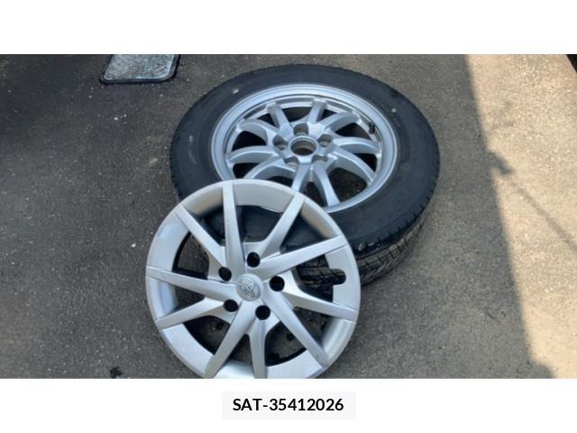 Toyota PRIUS ALPHA 2014-02 8101406-26