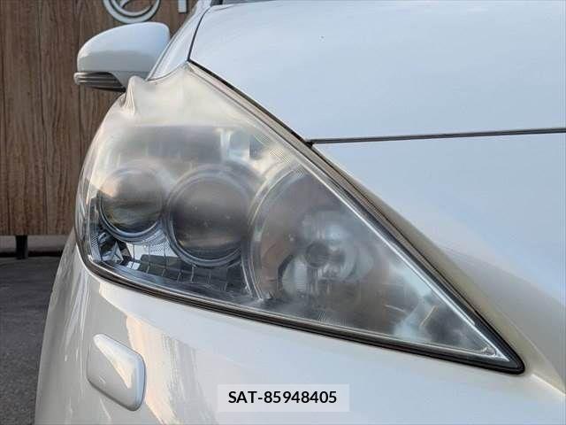 Toyota PRIUS ALPHA 2011-06 8101377-22