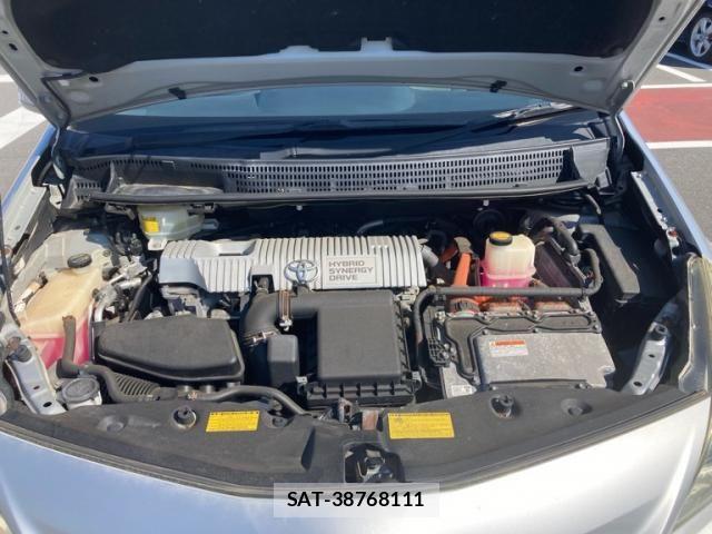 Toyota PRIUS ALPHA 2012-08 8101396-17