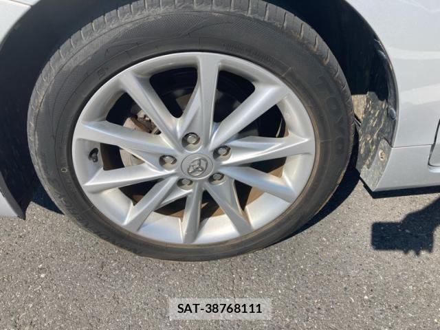 Toyota PRIUS ALPHA 2012-08 8101396-2
