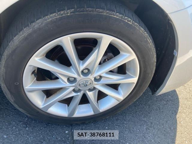 Toyota PRIUS ALPHA 2012-08 8101396-3