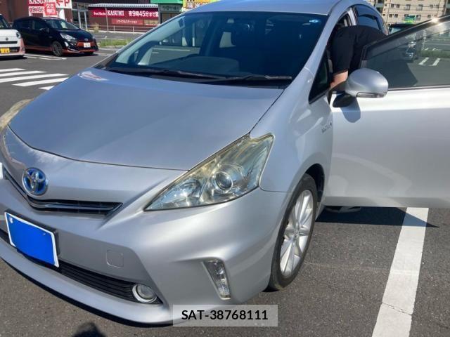 Toyota PRIUS ALPHA 2012-08 8101396-6