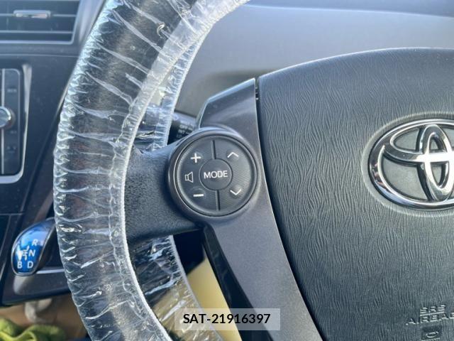Toyota PRIUS ALPHA 2013-10 8101382-14