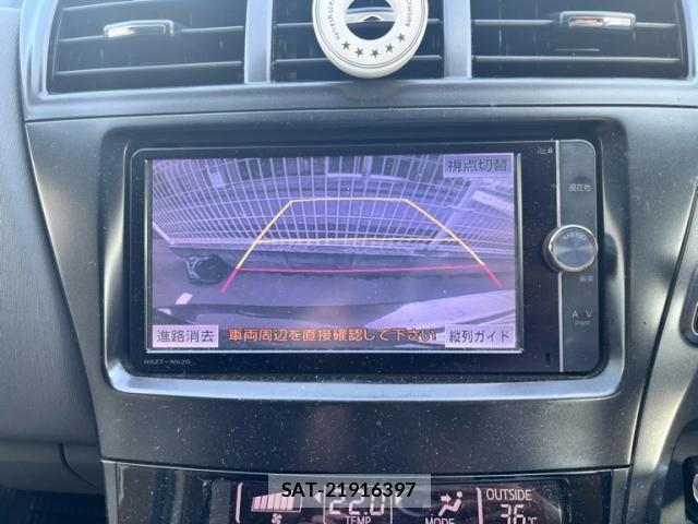 Toyota PRIUS ALPHA 2013-10 8101382-17