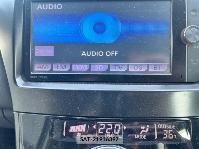 Toyota PRIUS ALPHA 2013-10 8101382-18