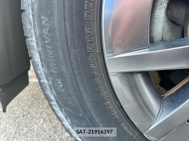 Toyota PRIUS ALPHA 2013-10 8101382-23