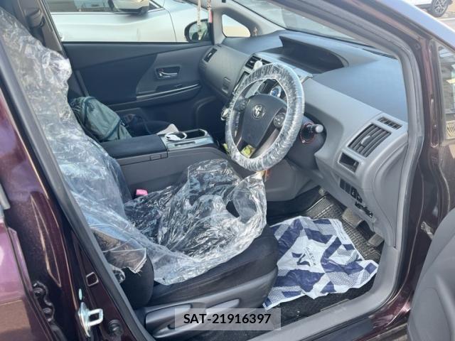 Toyota PRIUS ALPHA 2013-10 8101382-8
