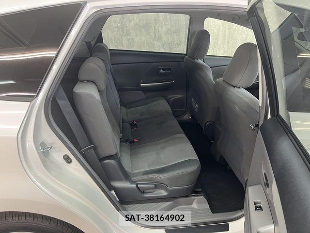 Toyota PRIUS ALPHA 2012-02 8101364-9