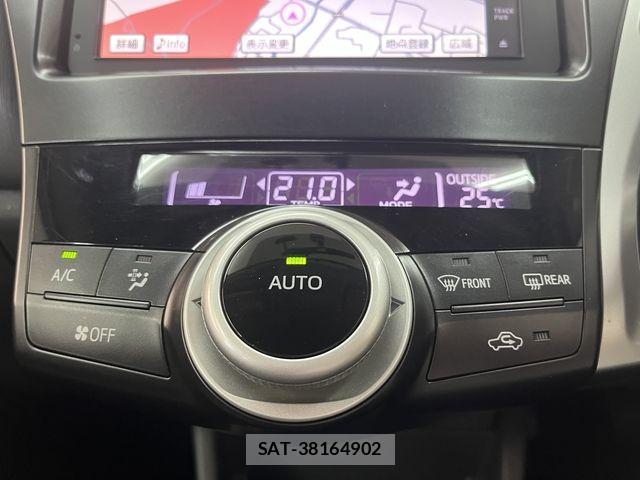 Toyota PRIUS ALPHA 2012-02 8101364-14